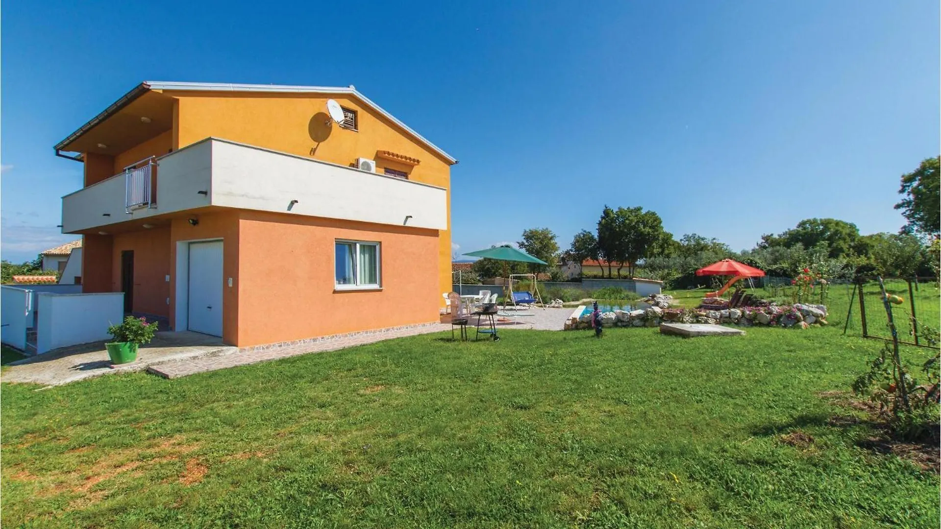 Casa vacanze 6 Bedroom Amazing Home In Bratulici Hreljići Croazia