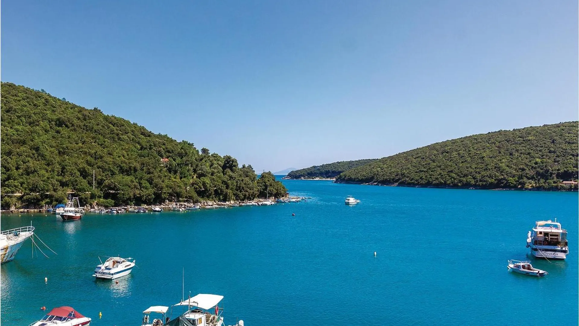 6 Bedroom Amazing Home In Bratulici Hreljici Holiday home