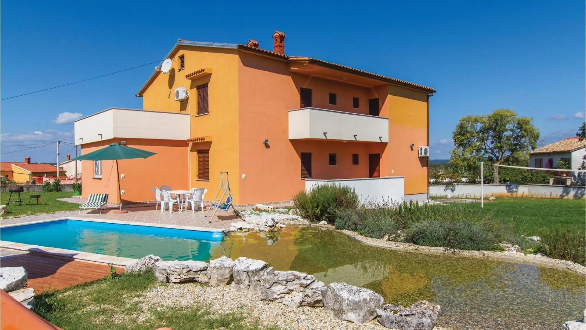 6 Bedroom Amazing Home In Bratulici Hreljici
